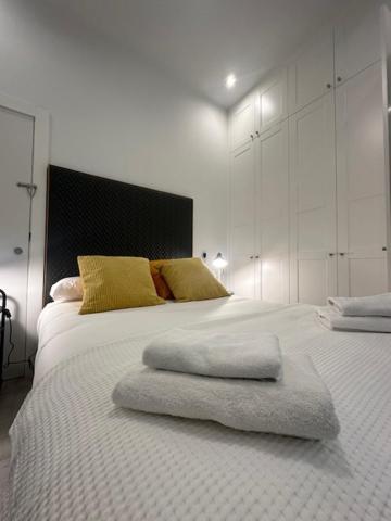 Casa De Huespedes Almirante Madrid Apartment Exterior foto