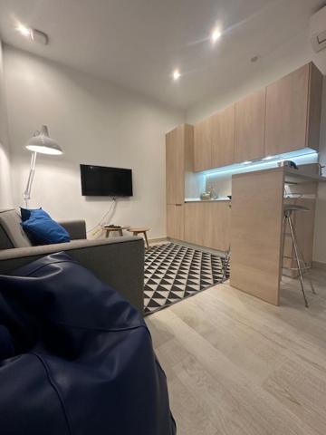 Casa De Huespedes Almirante Madrid Apartment Exterior foto