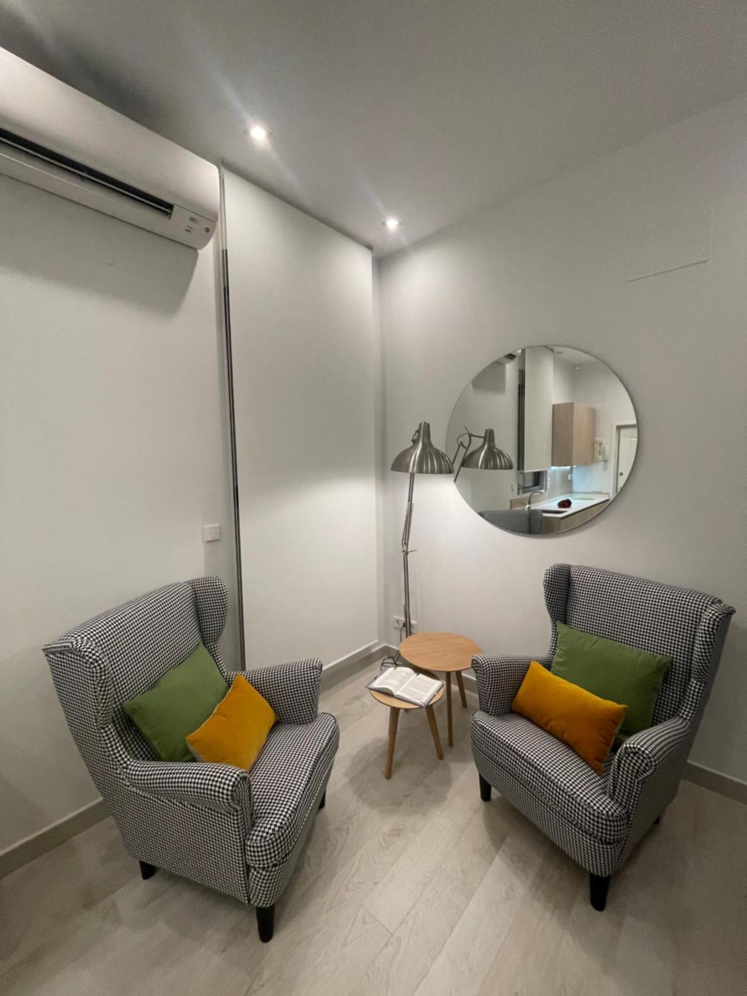 Casa De Huespedes Almirante Madrid Apartment Exterior foto